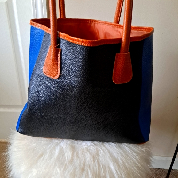 Neiman Marcus Handbags - Neiman Marcus Large Black Blue Carmel